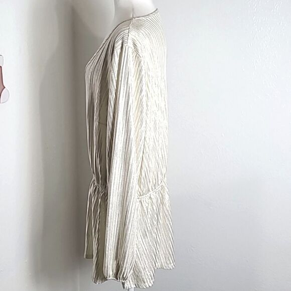 Lane Bryant White & Silver Metallic Top, Peplum Waist, Longsleeves, Size 22/24 - Picture 5 of 8